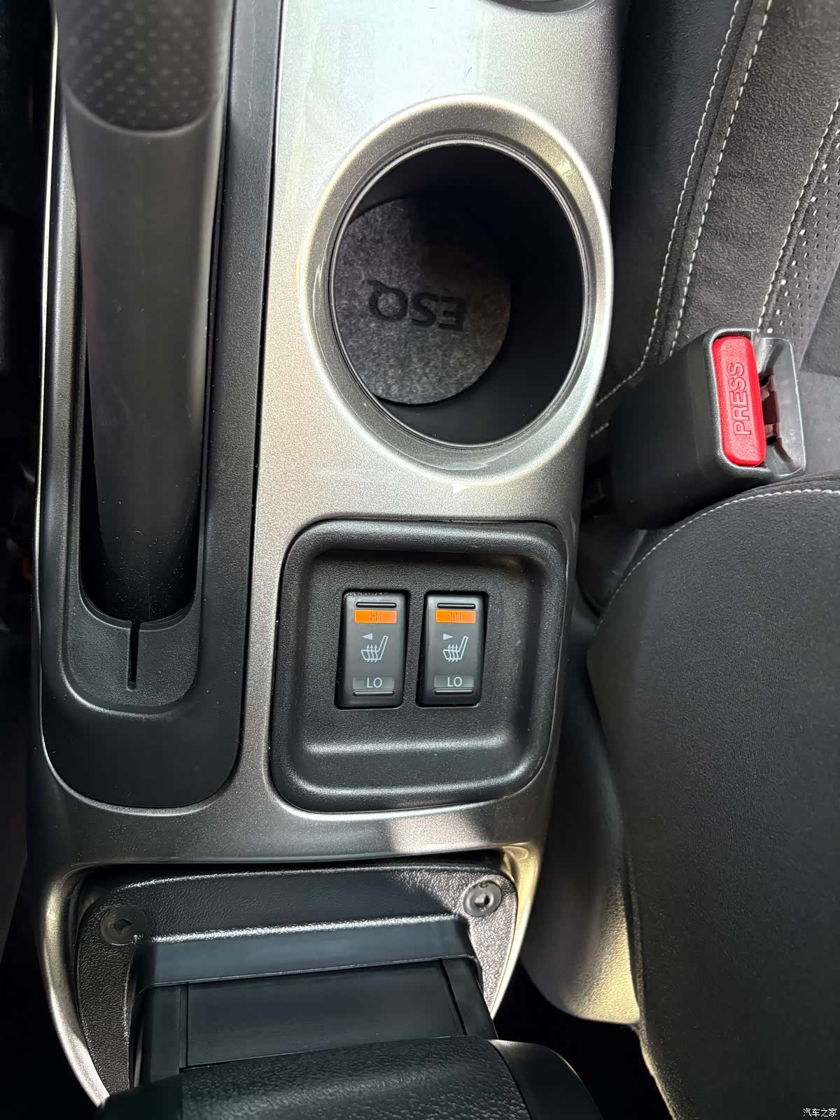 Infiniti ESQ, 2019 12