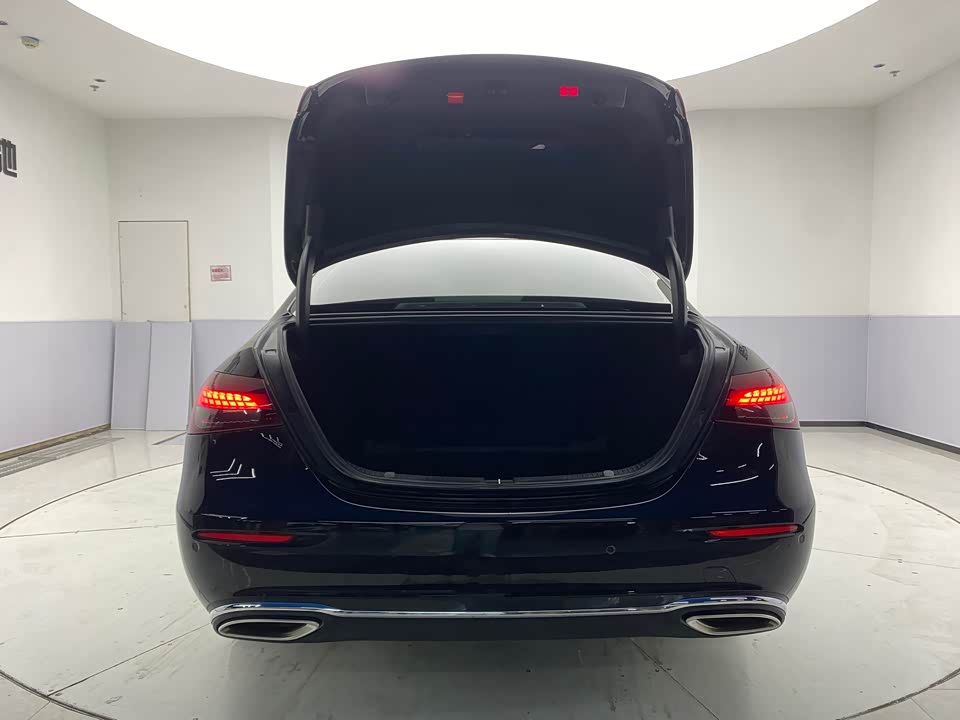 Mercedes-Benz E-class Mercedes-Benz E-class