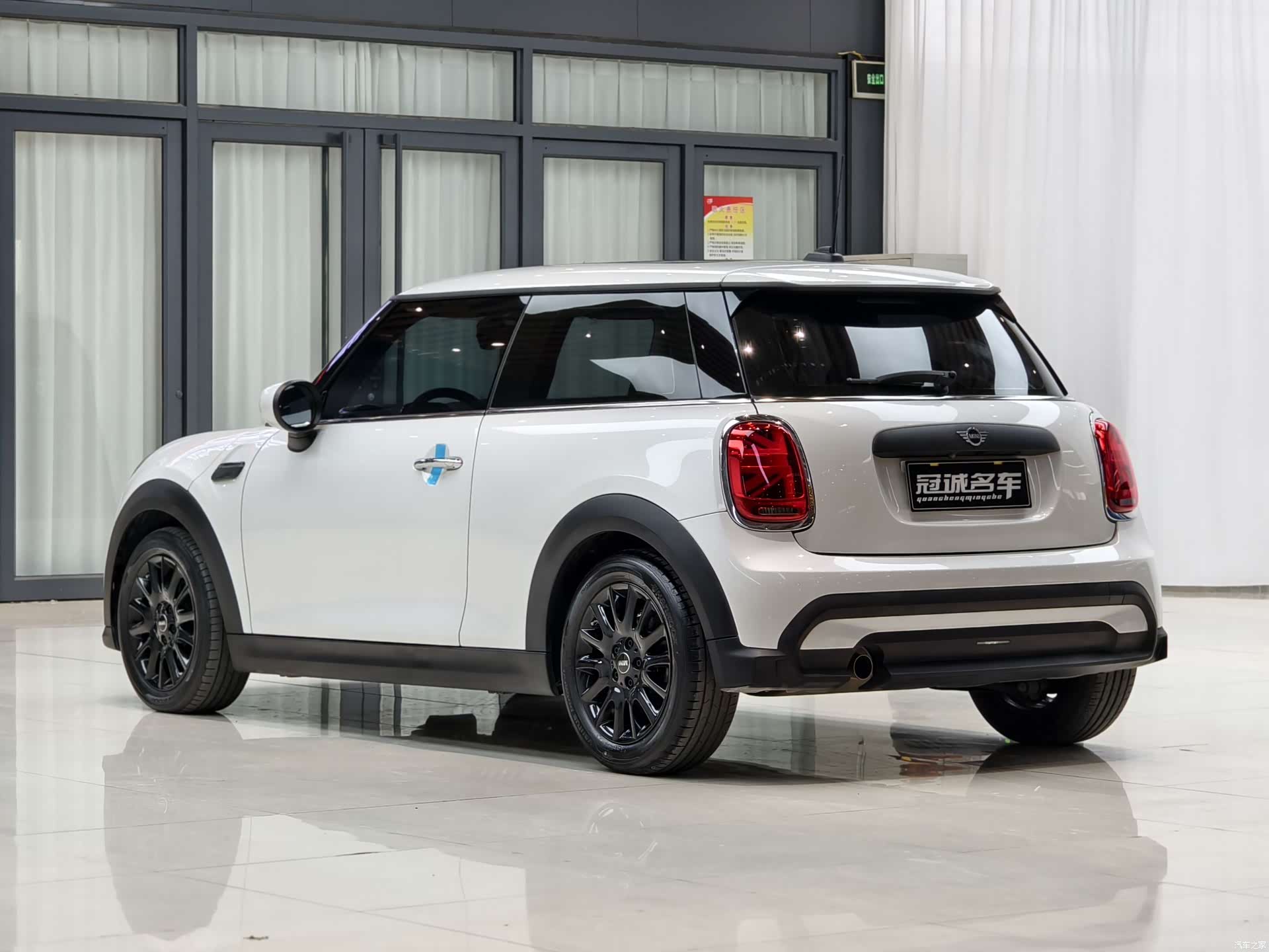 Mini ONE, 2024 10