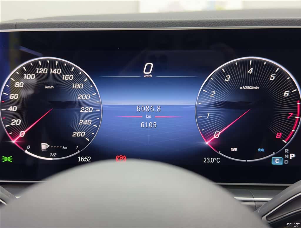 Mercedes-Benz GLE, 2026 13