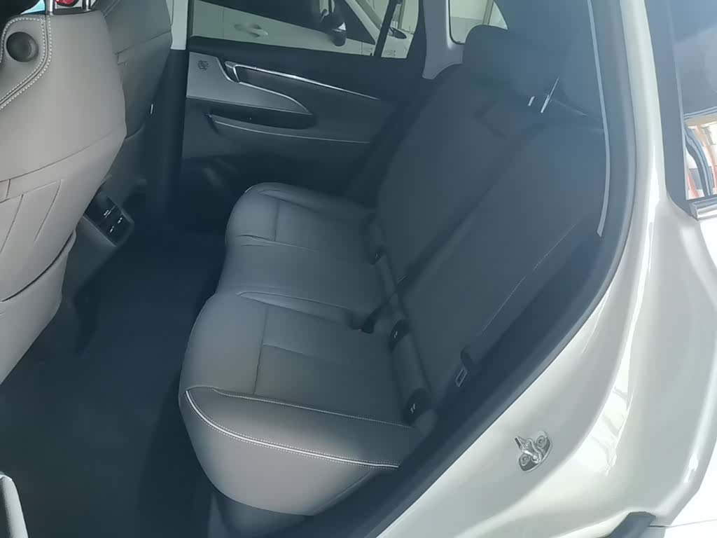 Buick E5, 2025 17