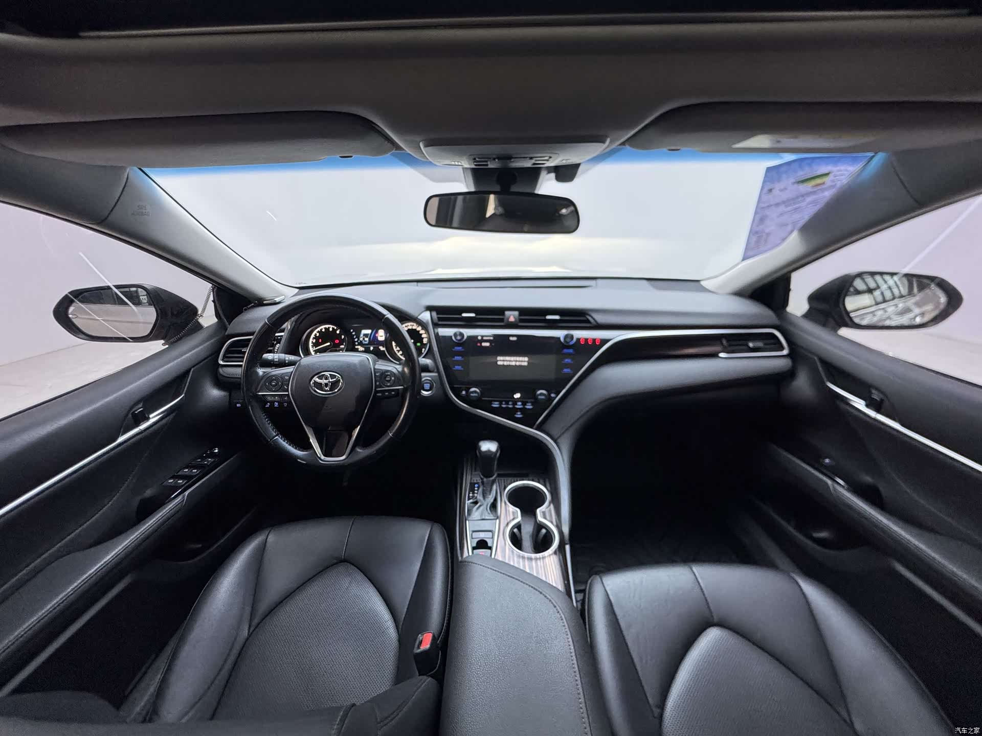 Toyota Camry, 2019 15