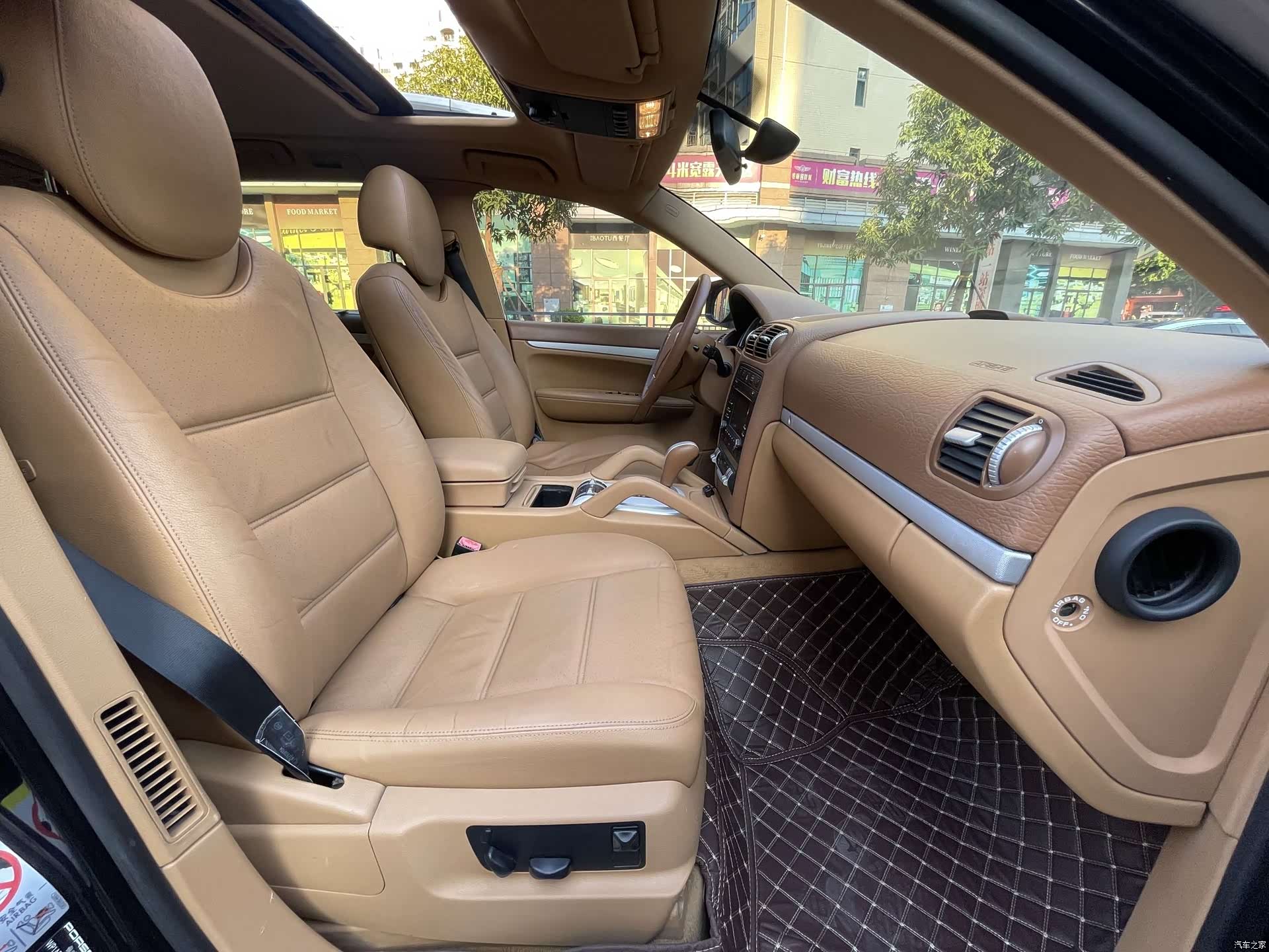 Porsche Cayenne, 2010 11