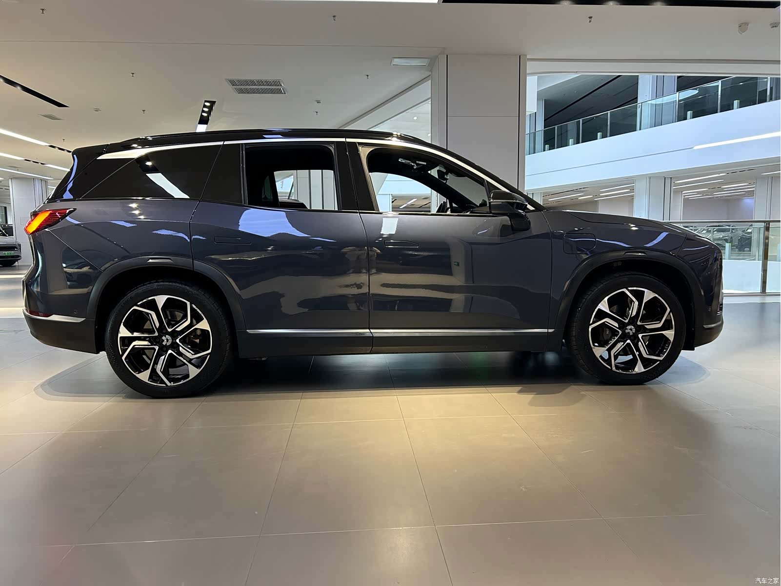 NIO ES8, 2020 3