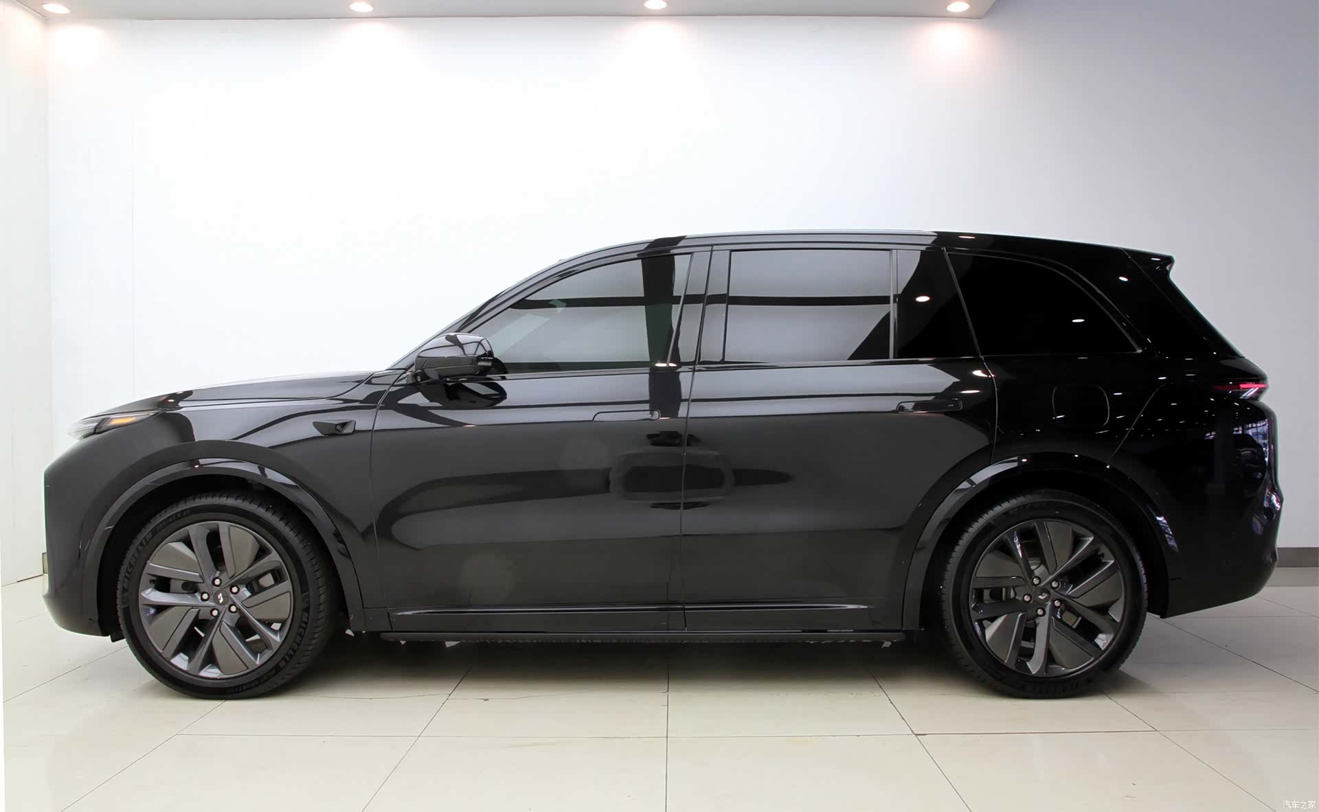Li Auto L8, 2024 6