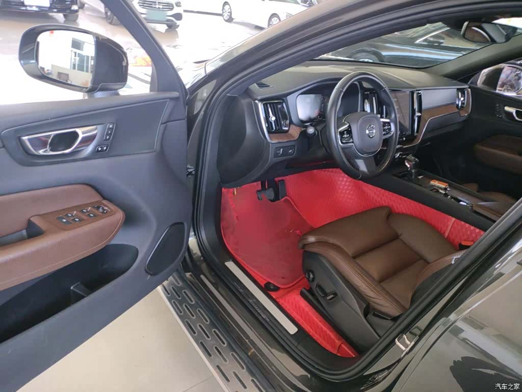 Volvo XC60, 2021 12
