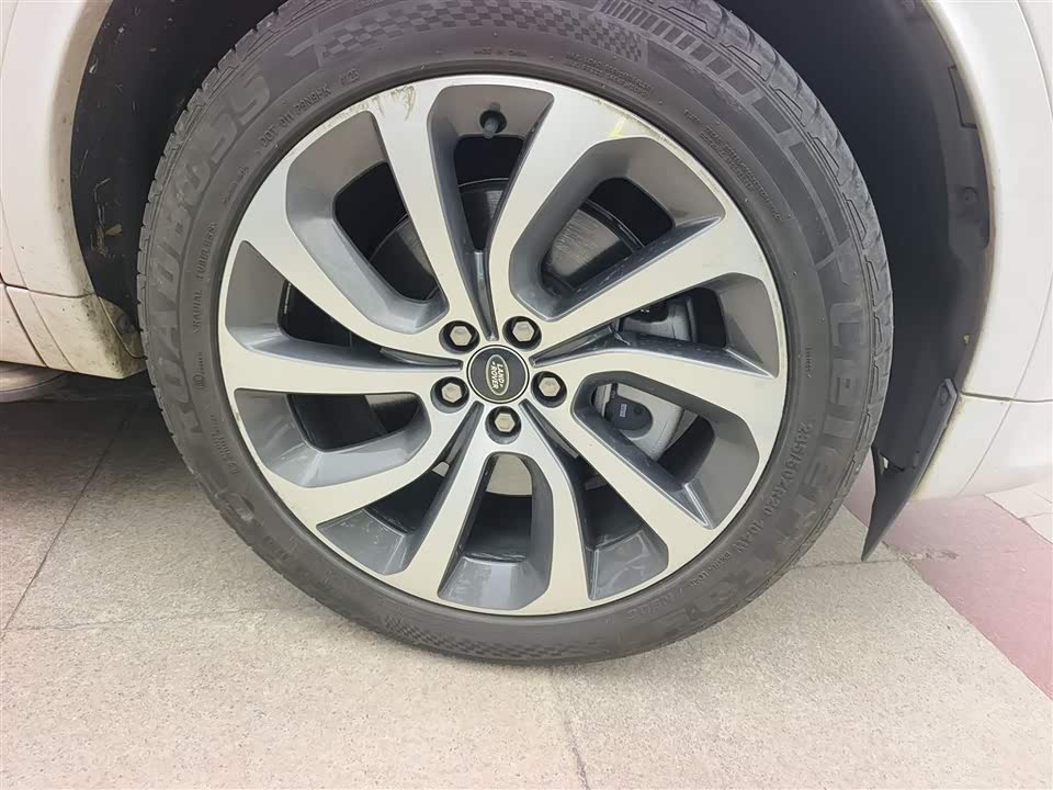 Land Rover Discover sports