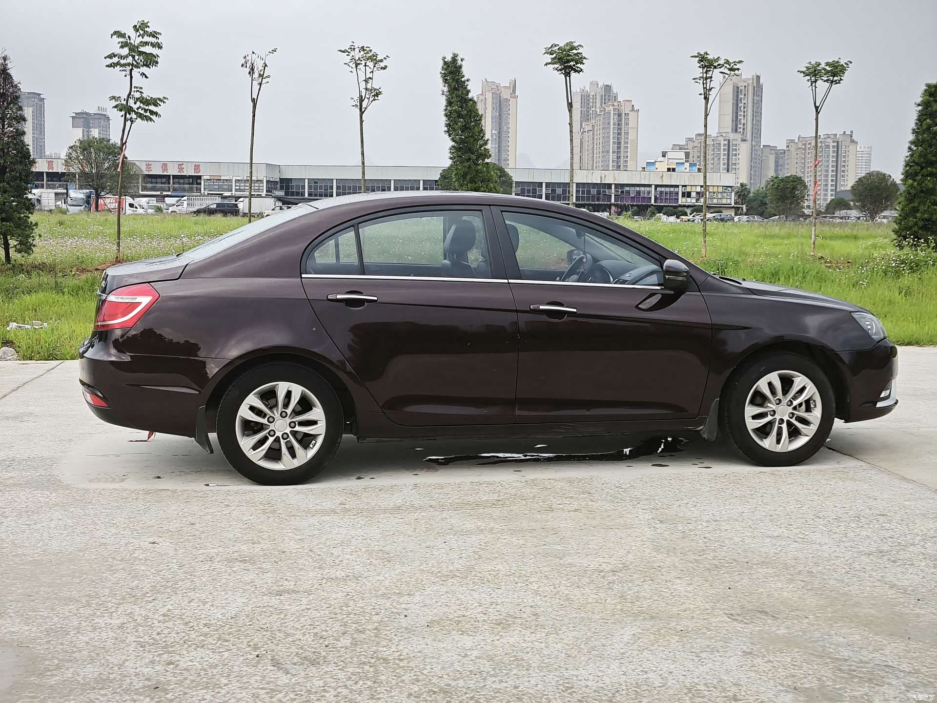 Geely Emgrand, 2016 7