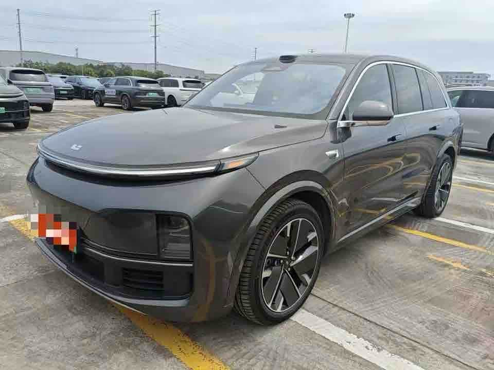 Li Auto L8