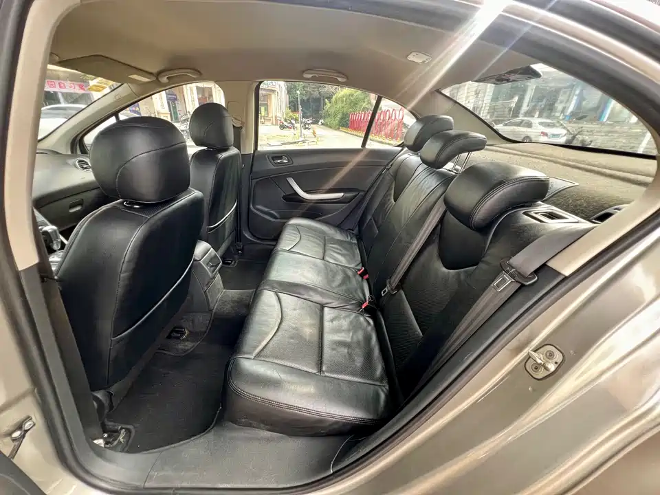 Peugeot 408 Peugeot 408