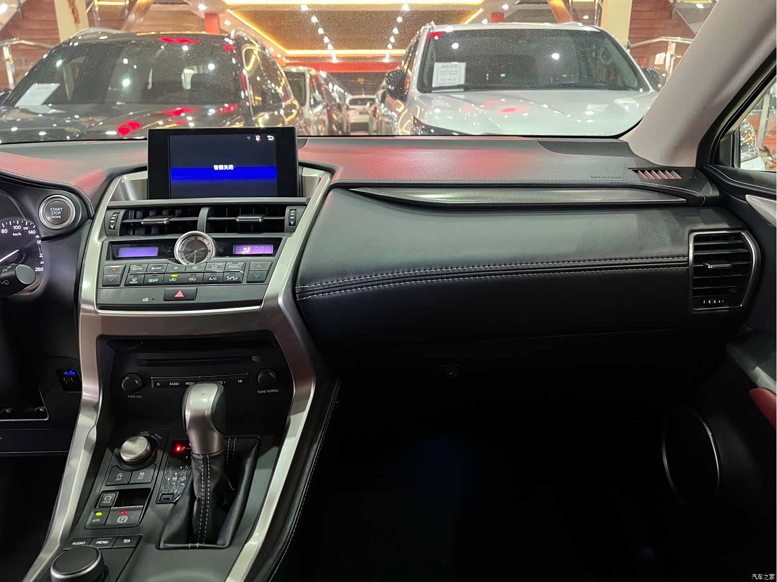 Lexus NX, 2016 10