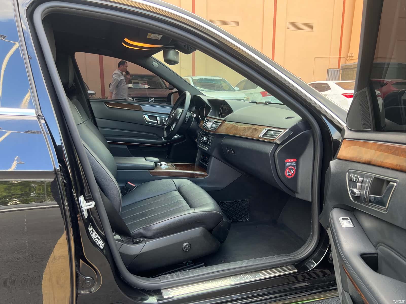 Mercedes-Benz E-Class, 2015 10