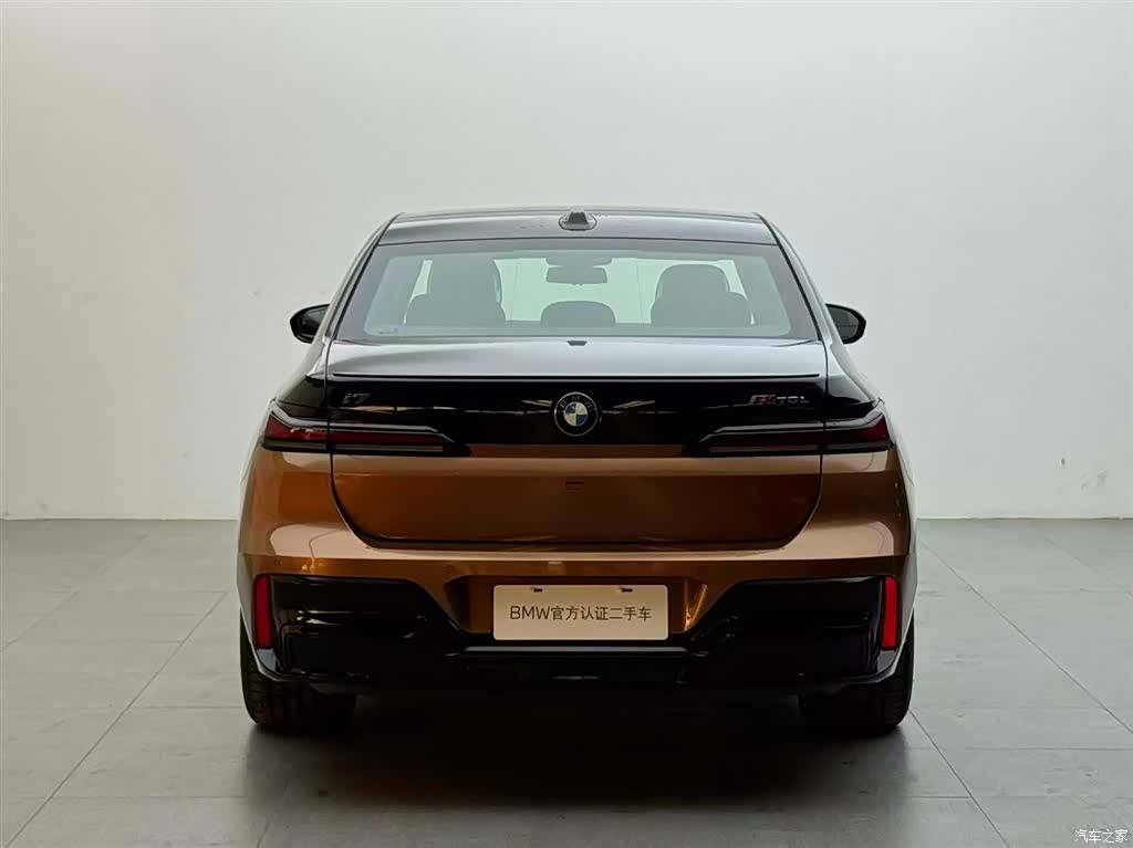 BMW i7, 2024 все фото