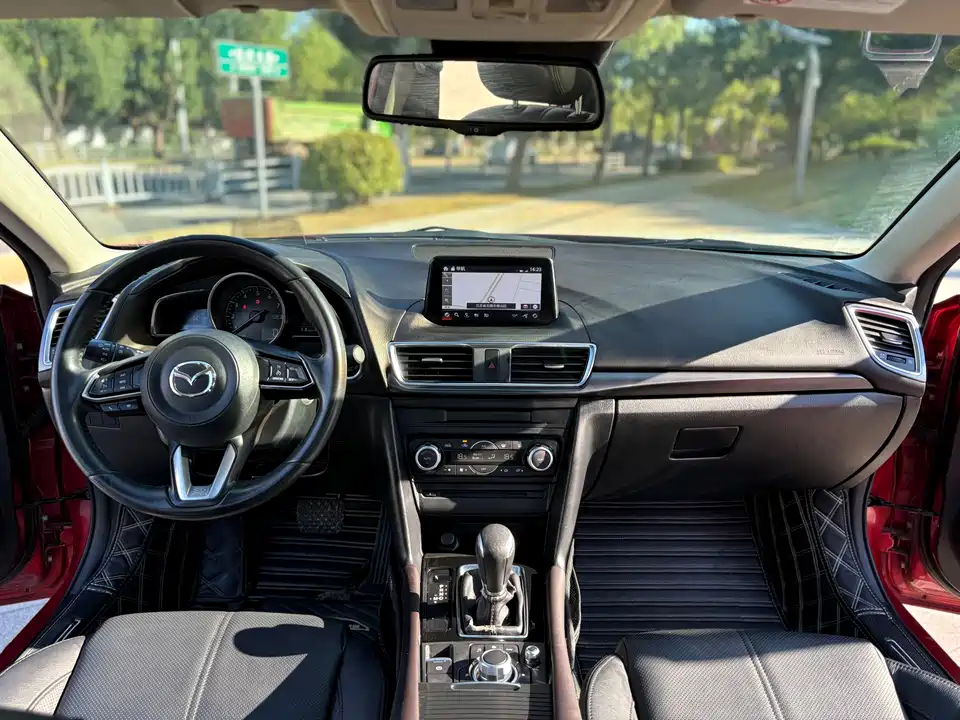 Mazda 3 Angkesaila Mazda 3 Angkesaila