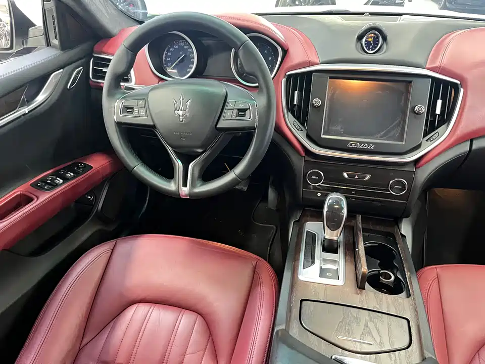 Maserati Ghibli Maserati Ghibli