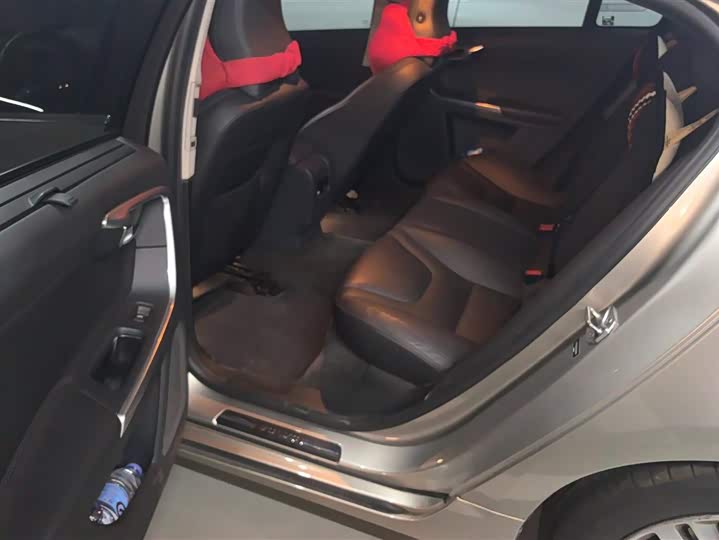 Volvo S60, 2015 года фото 12