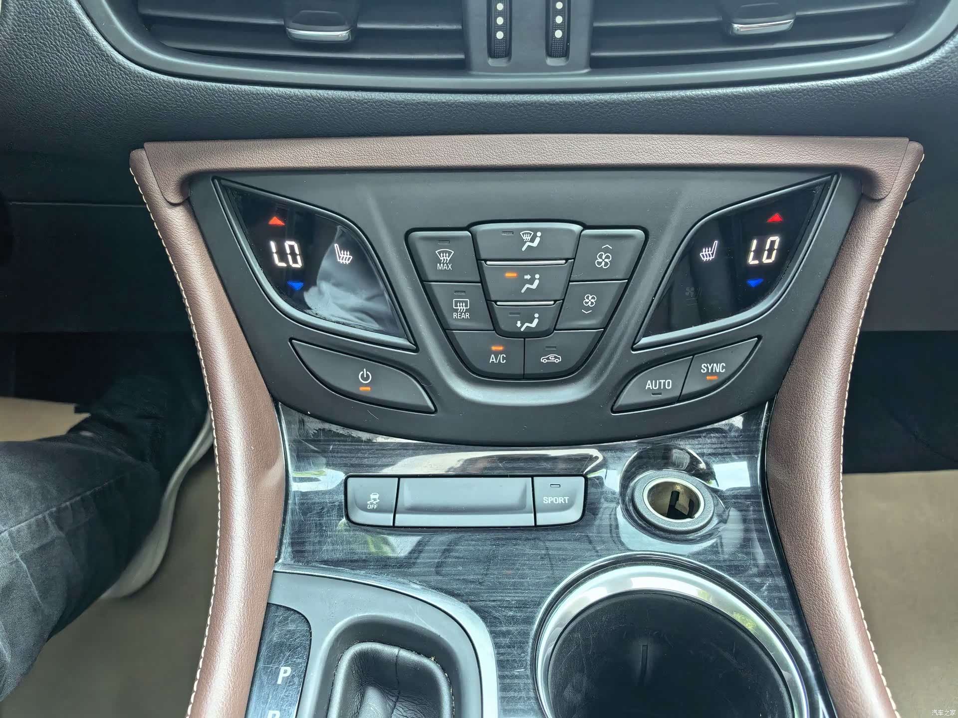 Buick Envision Plus, 2020 11