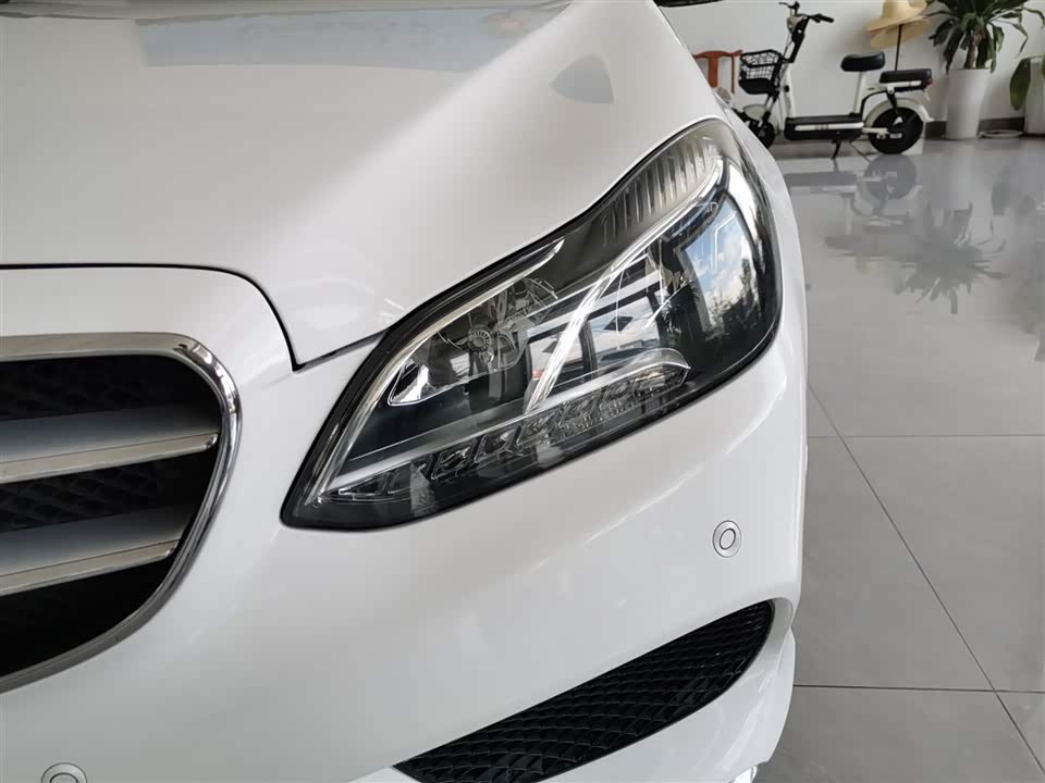 Mercedes-Benz E-class Mercedes-Benz E-class
