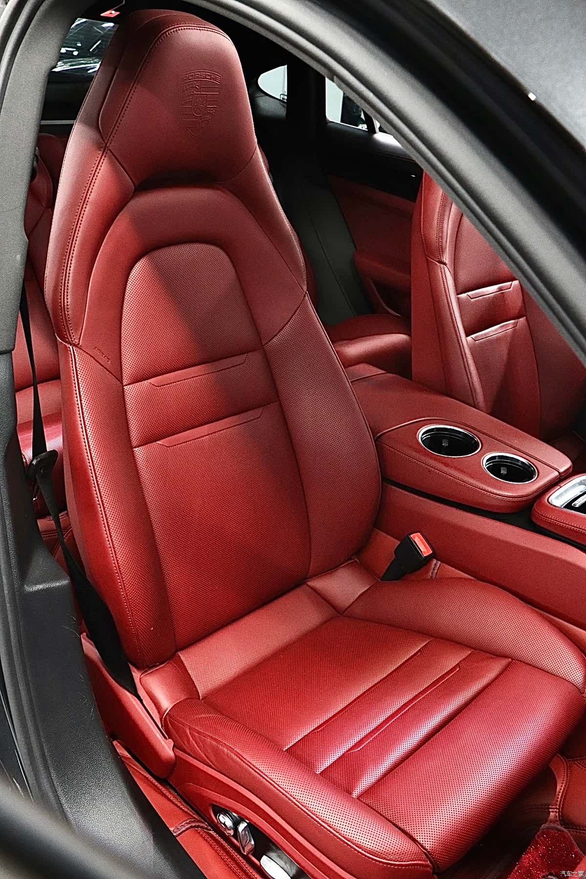 Porsche Panamera, 2019 16
