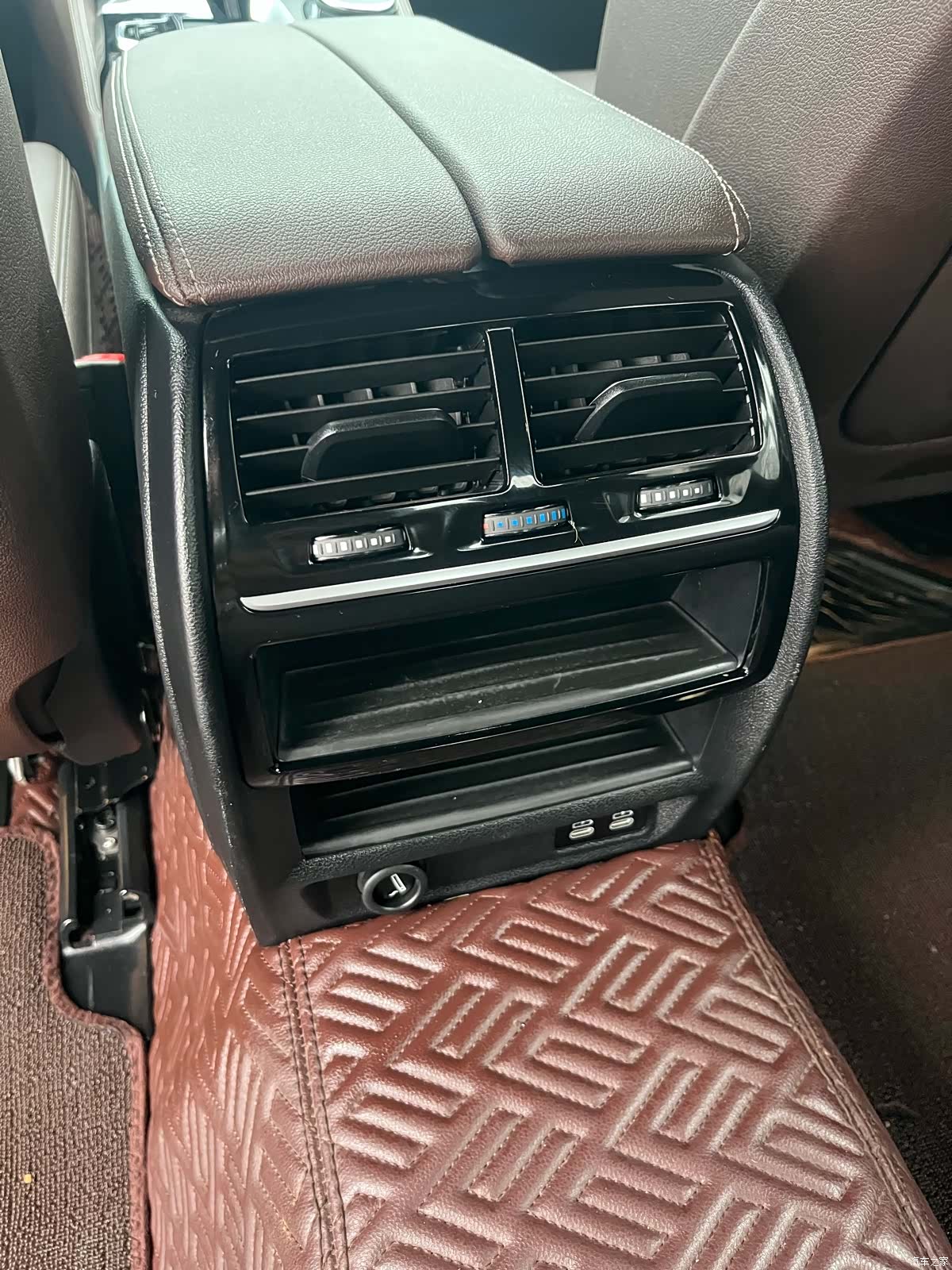 BMW 5 Series, 2023 13