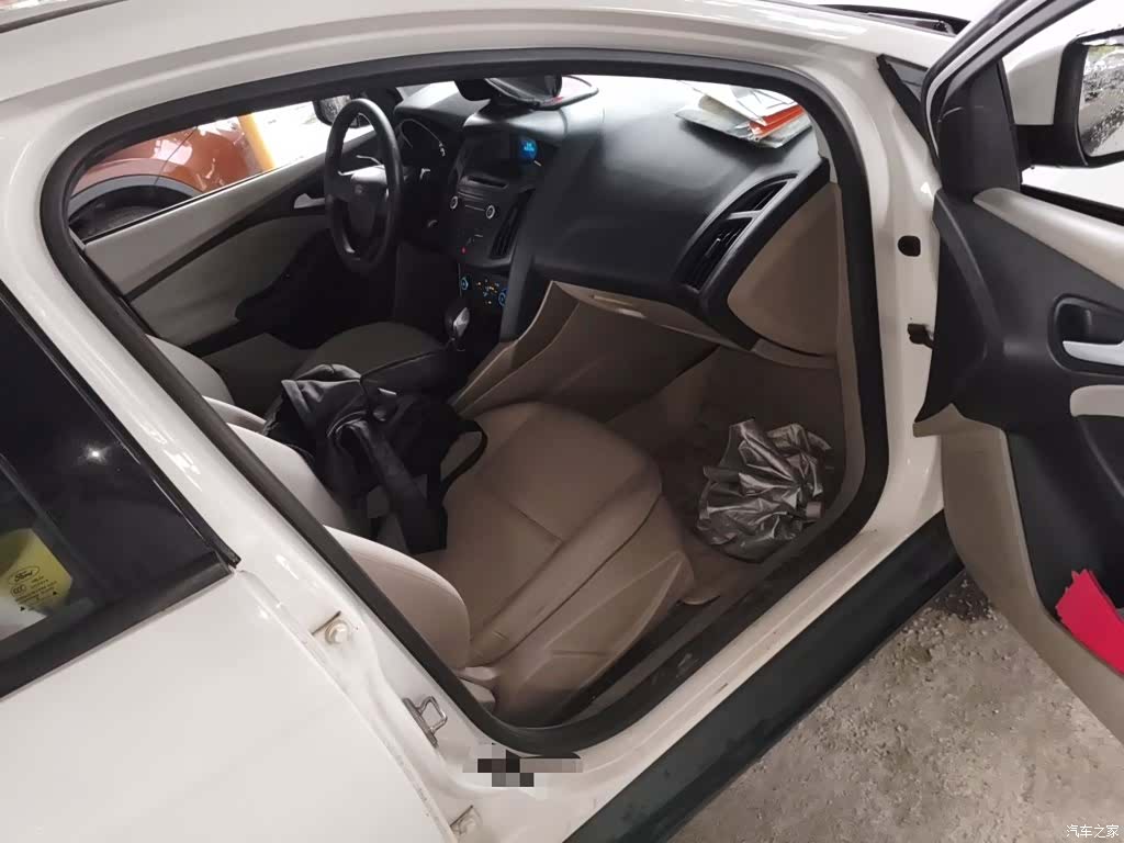 Ford Focus, 2016 22