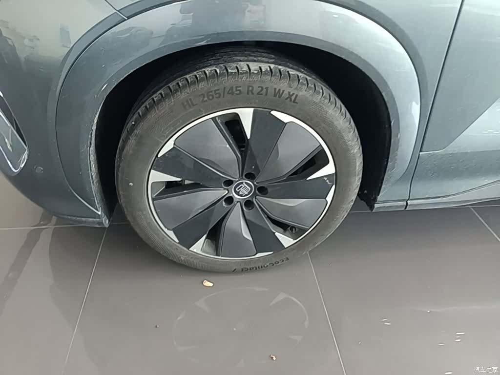 BYD Tang, 2025 23
