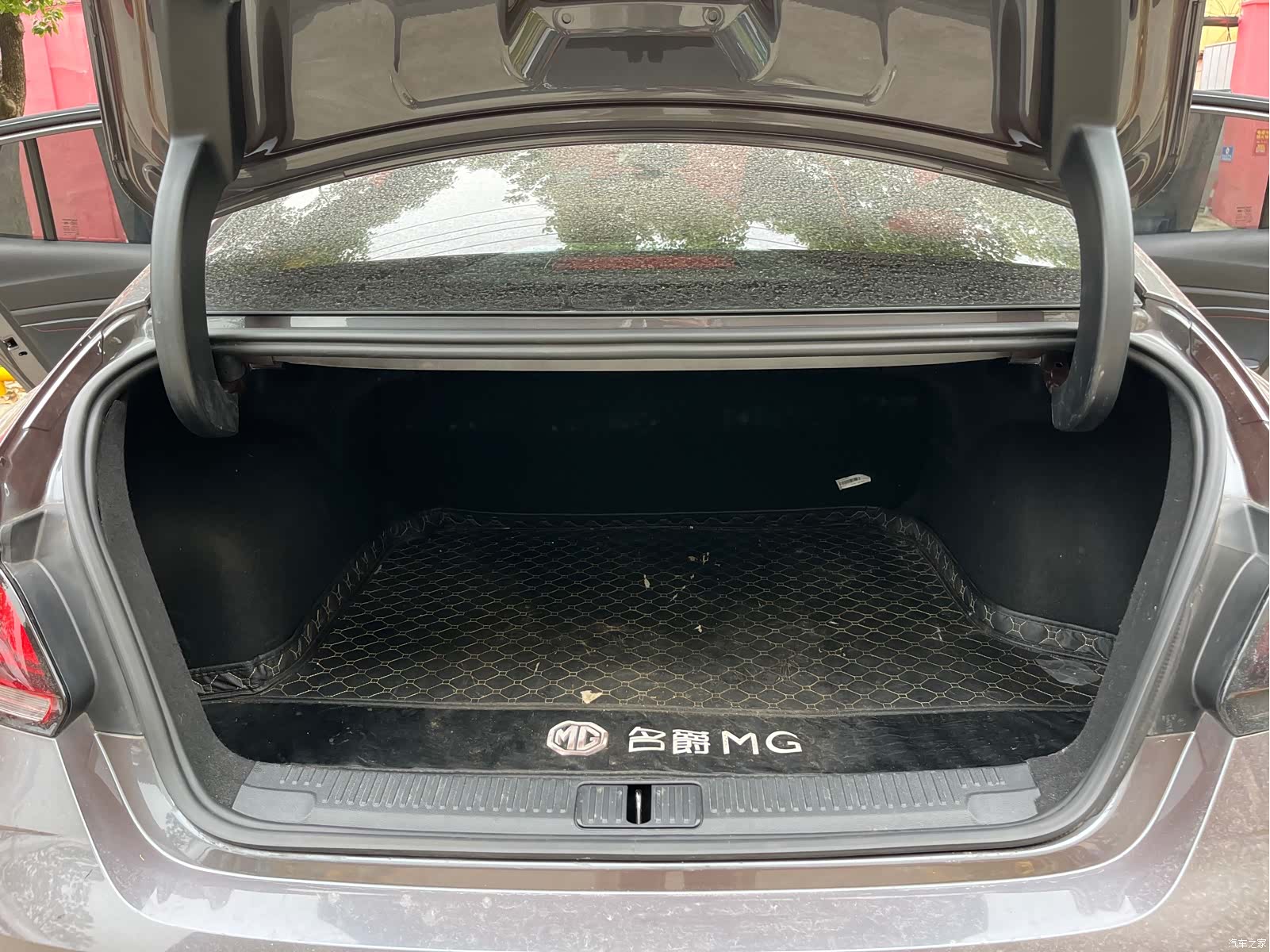 MG MG5, 2021 18