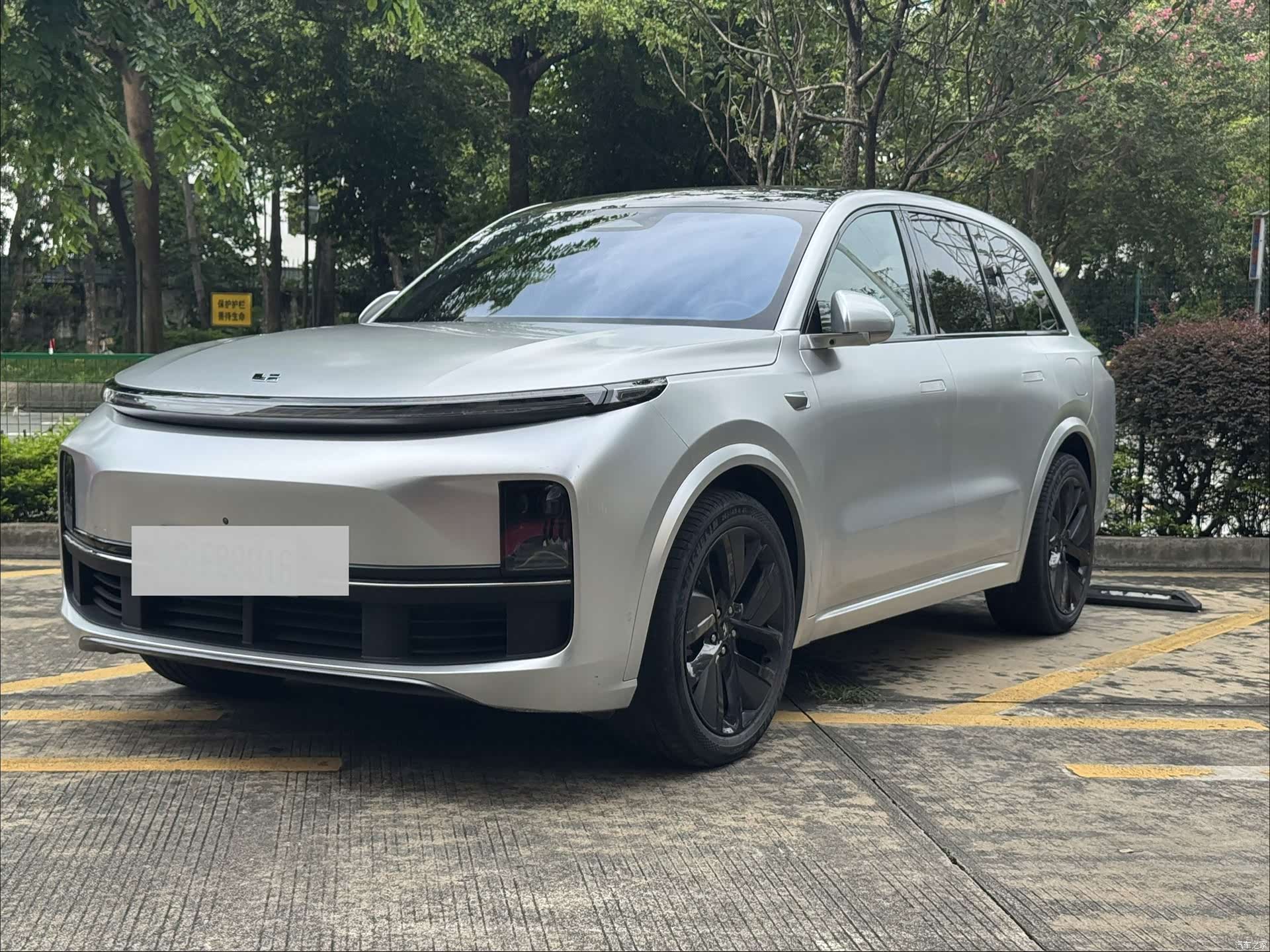 Li Auto L8, 2022 1
