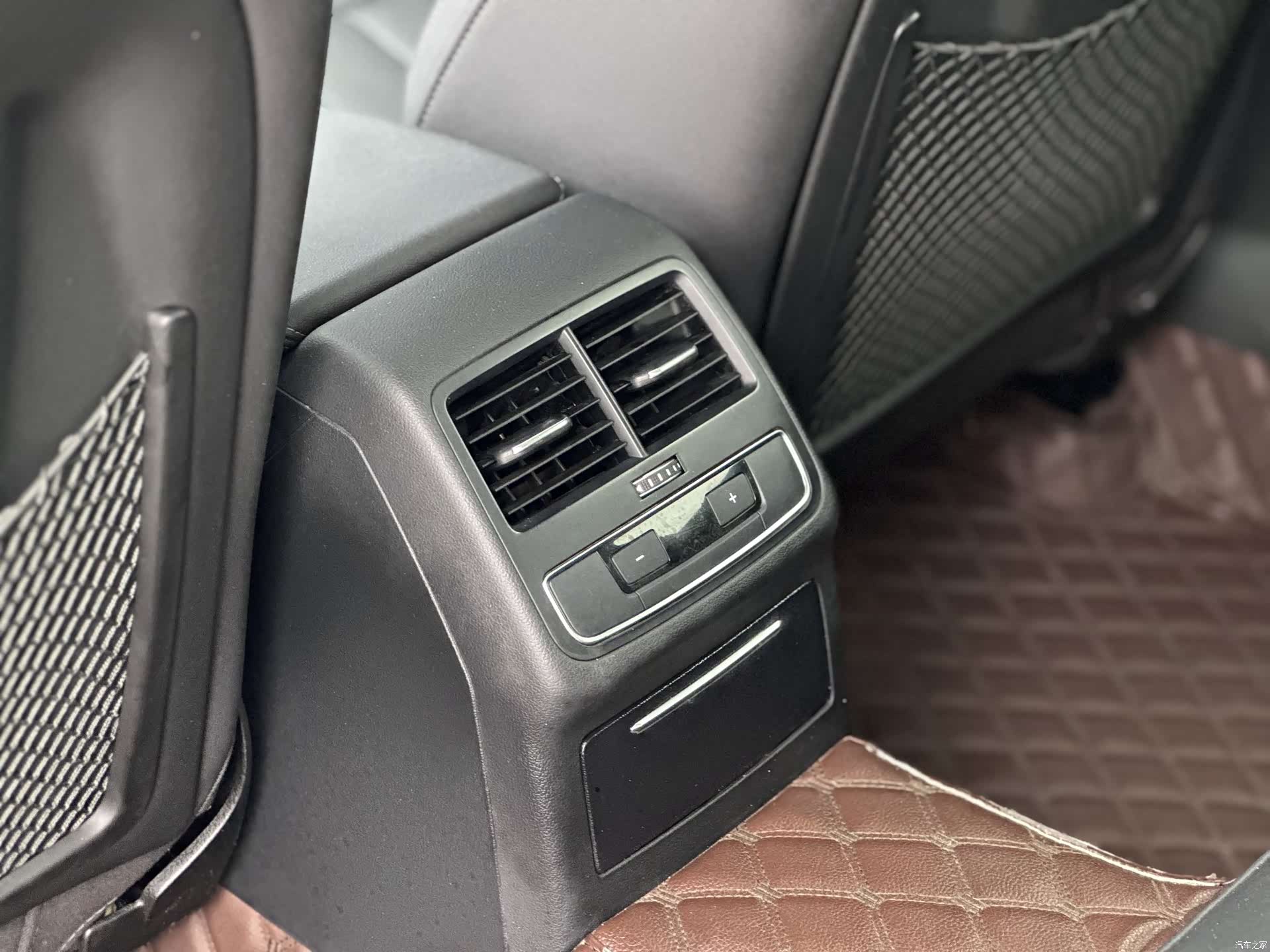 Audi A4L, 2019 11