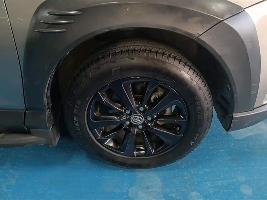 Toyota RAV4 Rongfang