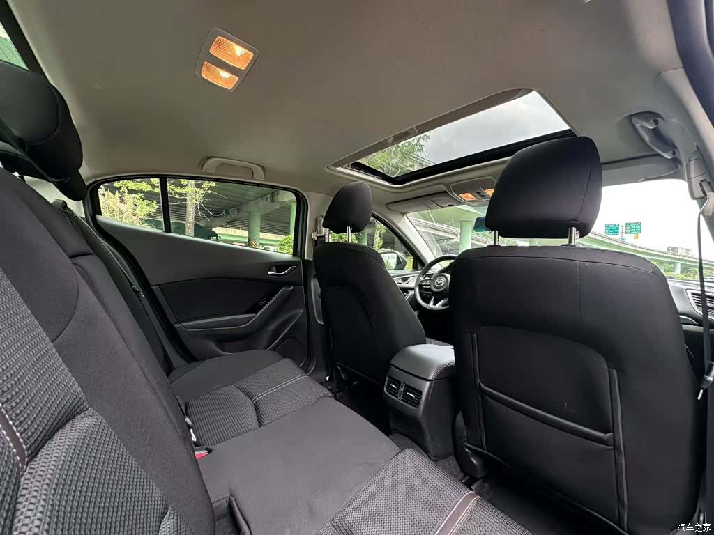 Mazda Mazda3, 2018 6