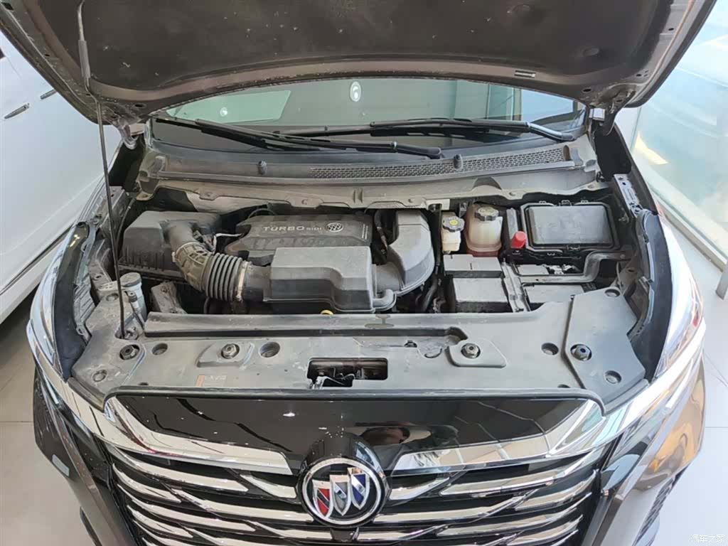 Buick GL8, 2025 20