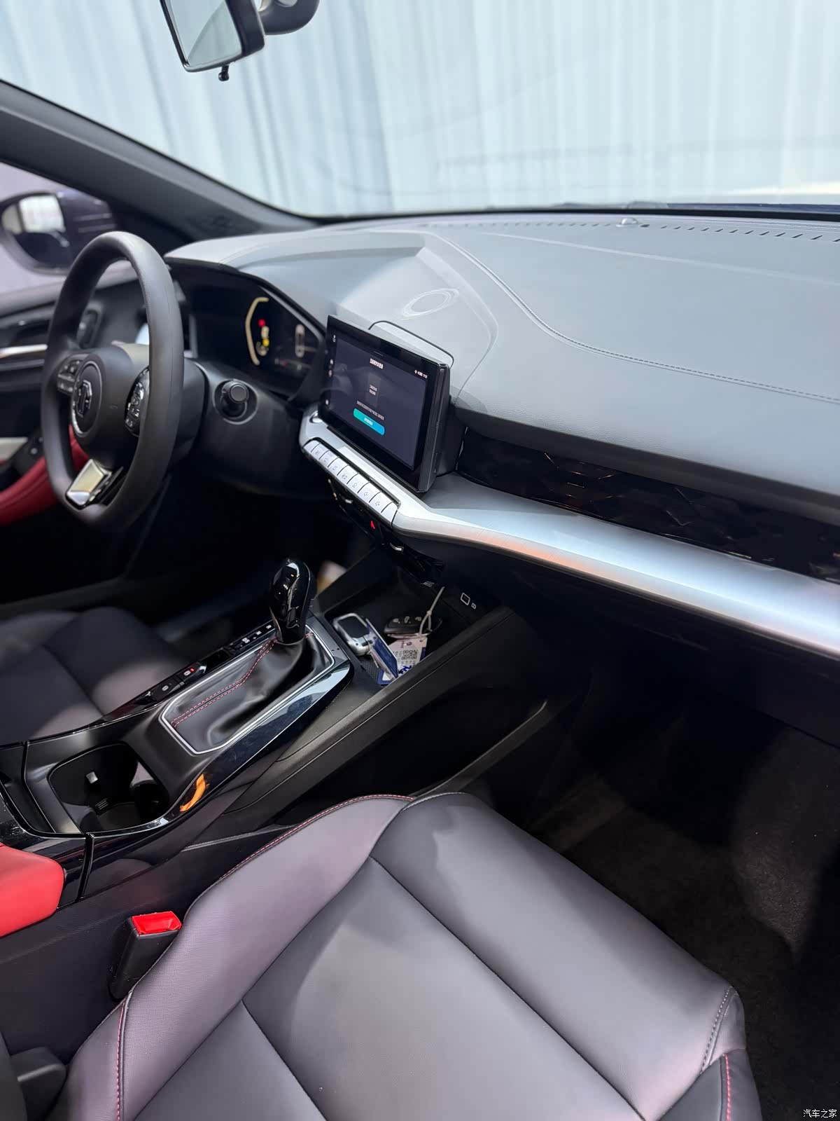 MG MG5, 2024 13