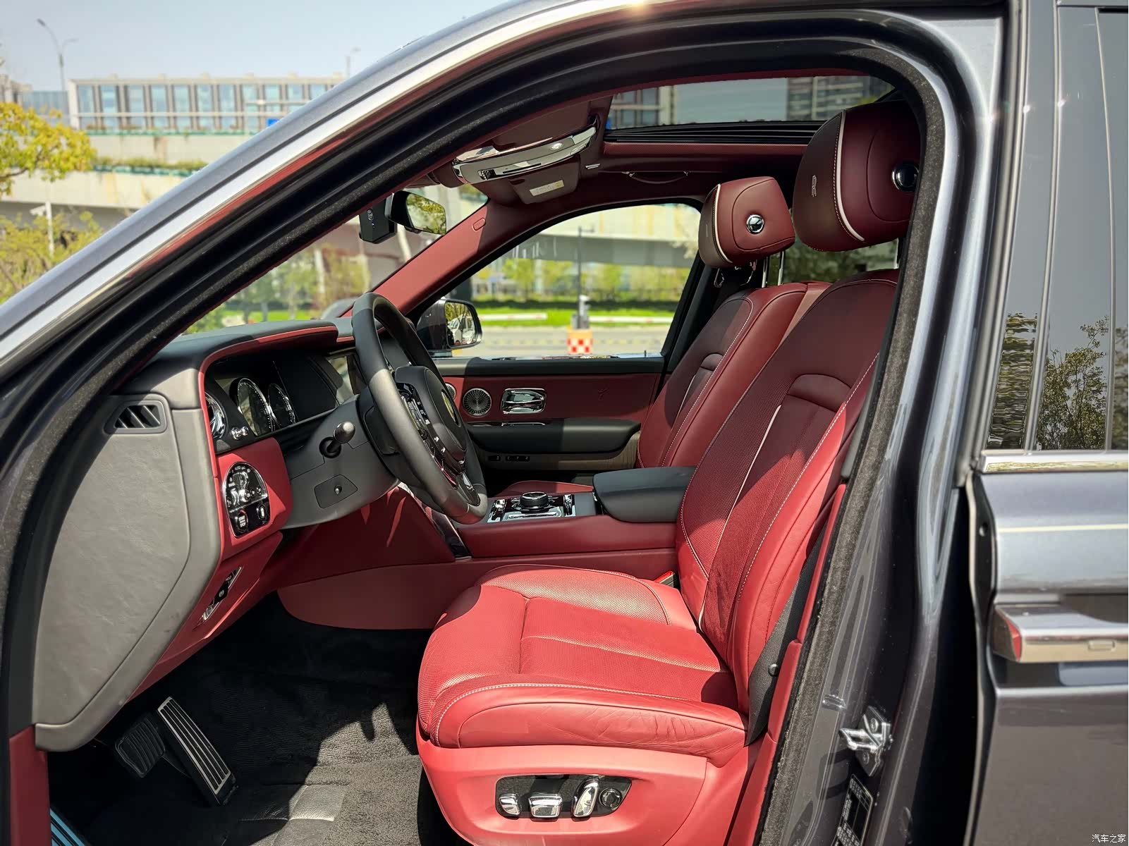 Rolls-Royce Cullinan, 2019 12