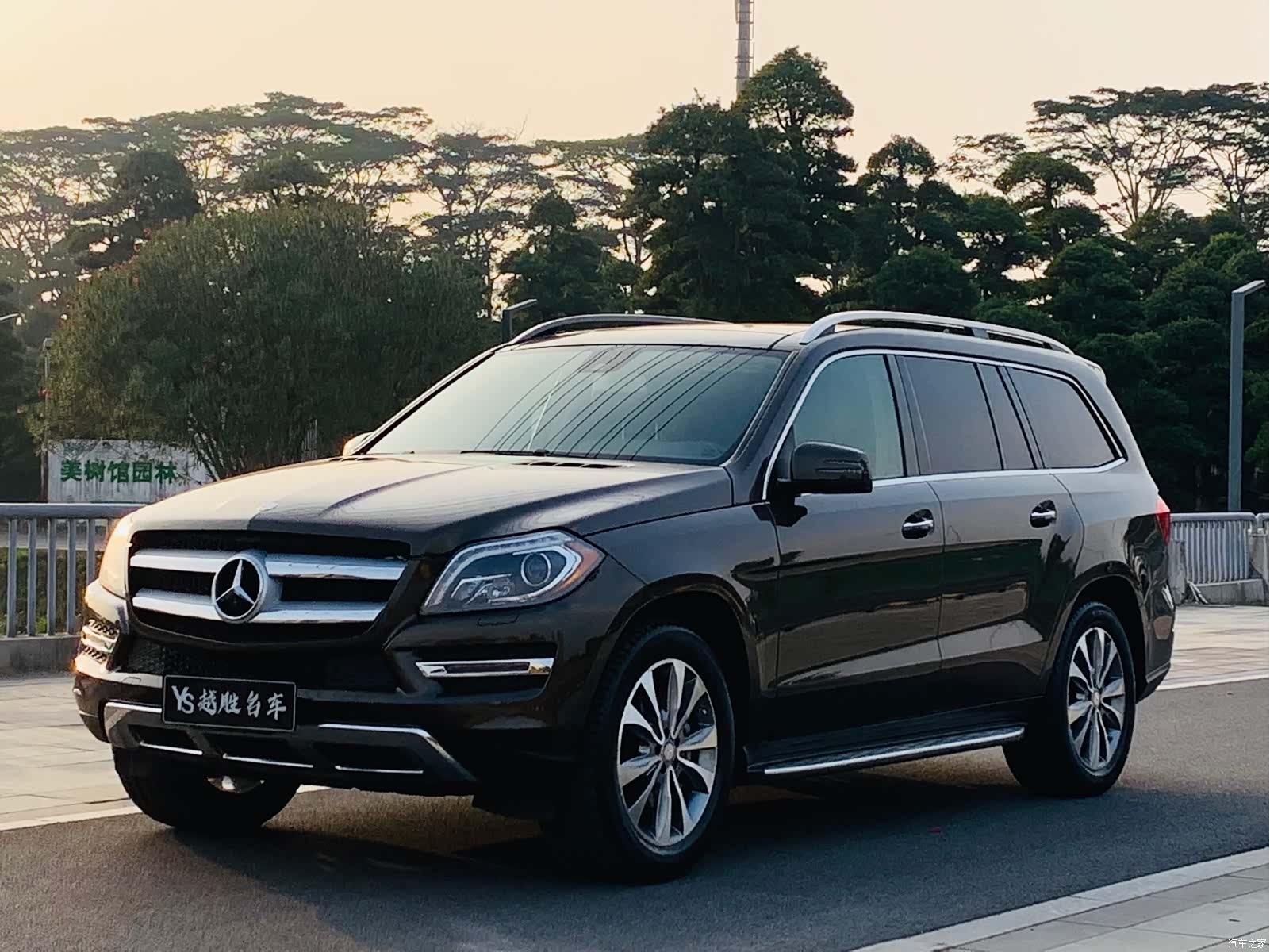 Mercedes-Benz GL-Class, 2016 1