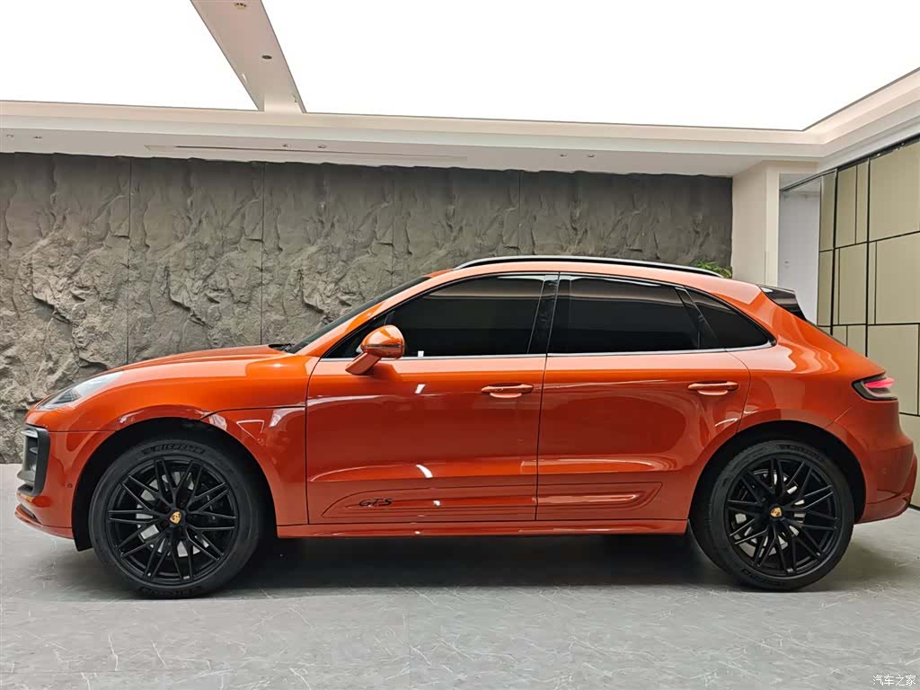 Porsche Macan, 2023 3
