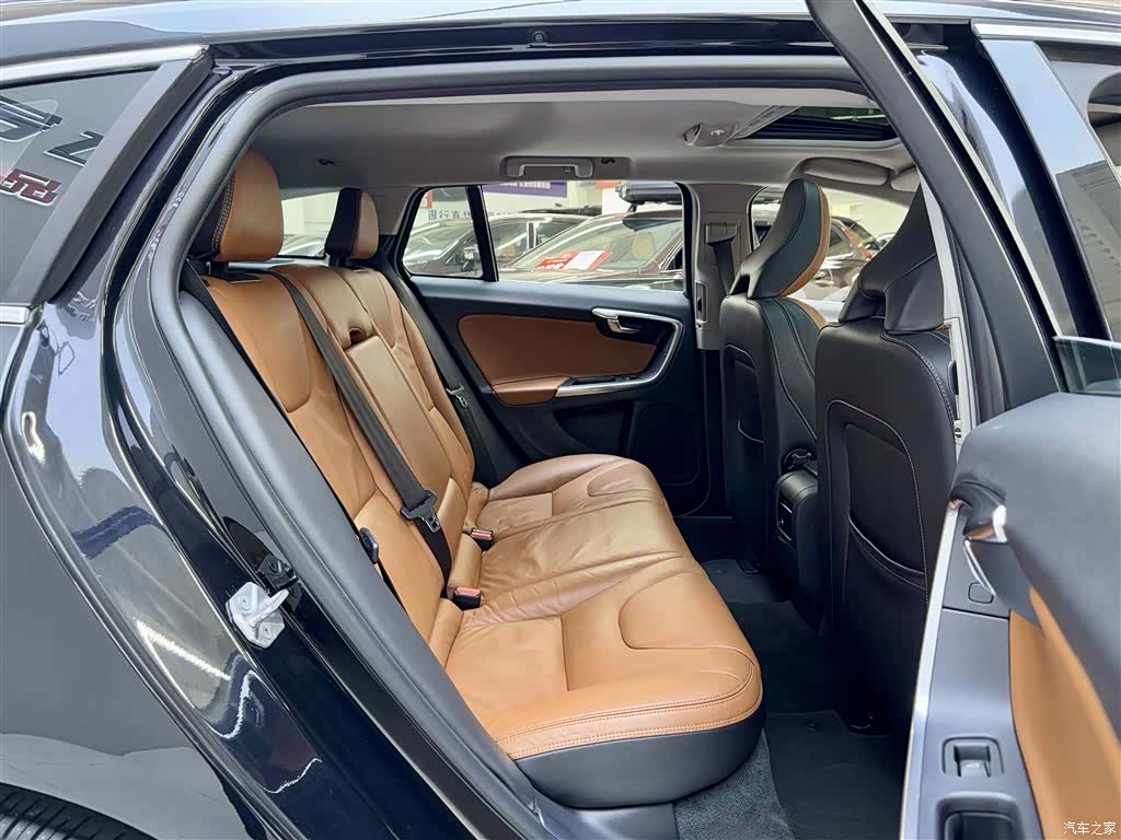 Volvo V60, 2014 6