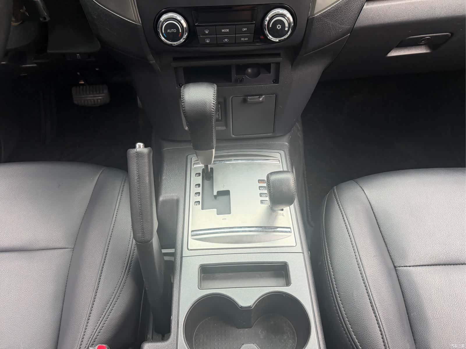 Mitsubishi Pajero, 2017 7