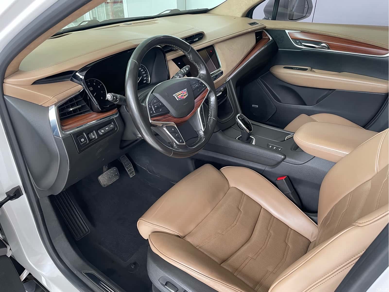 Cadillac XT5, 2017 12