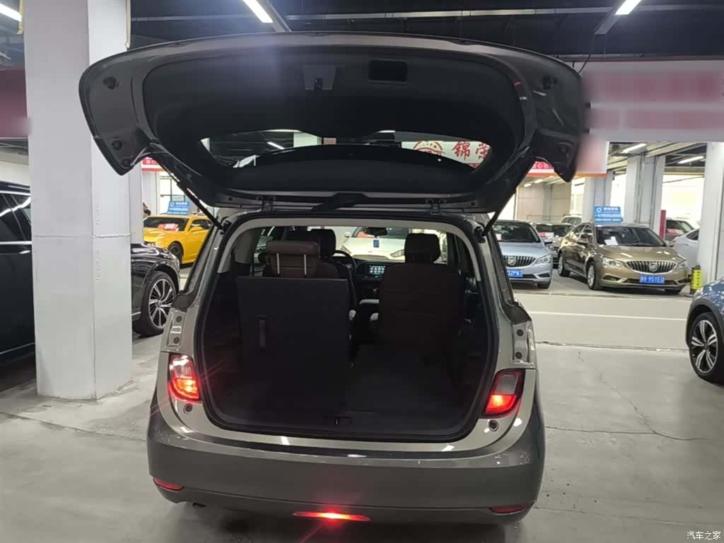 Buick GL6, 2019 19