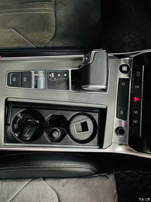 Audi A6L, 2021 12