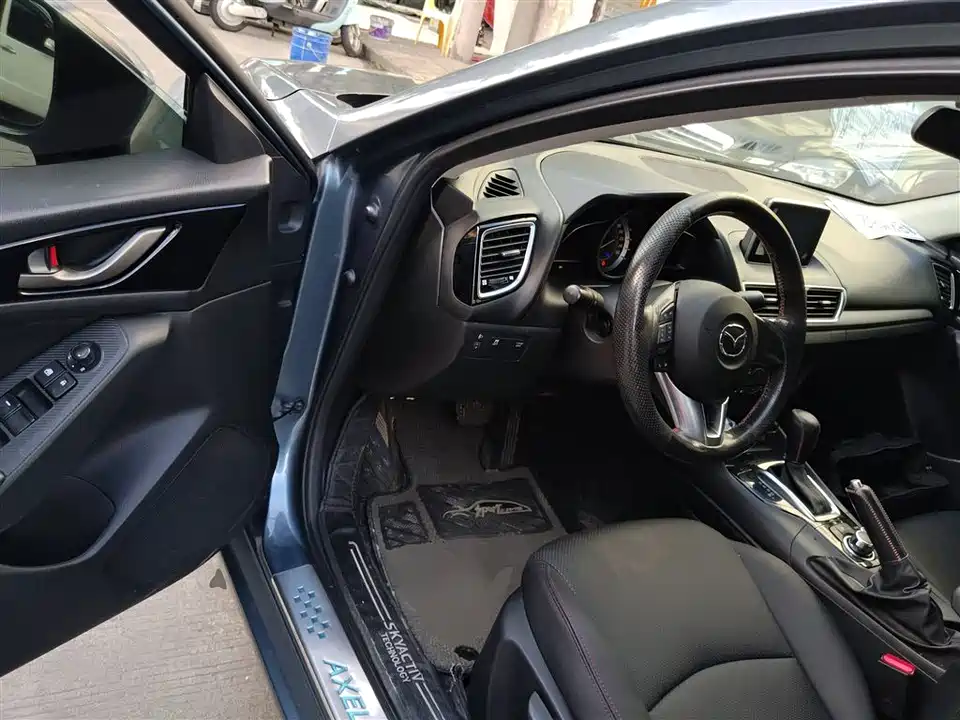 Mazda 3 Angkesaila Mazda 3 Angkesaila