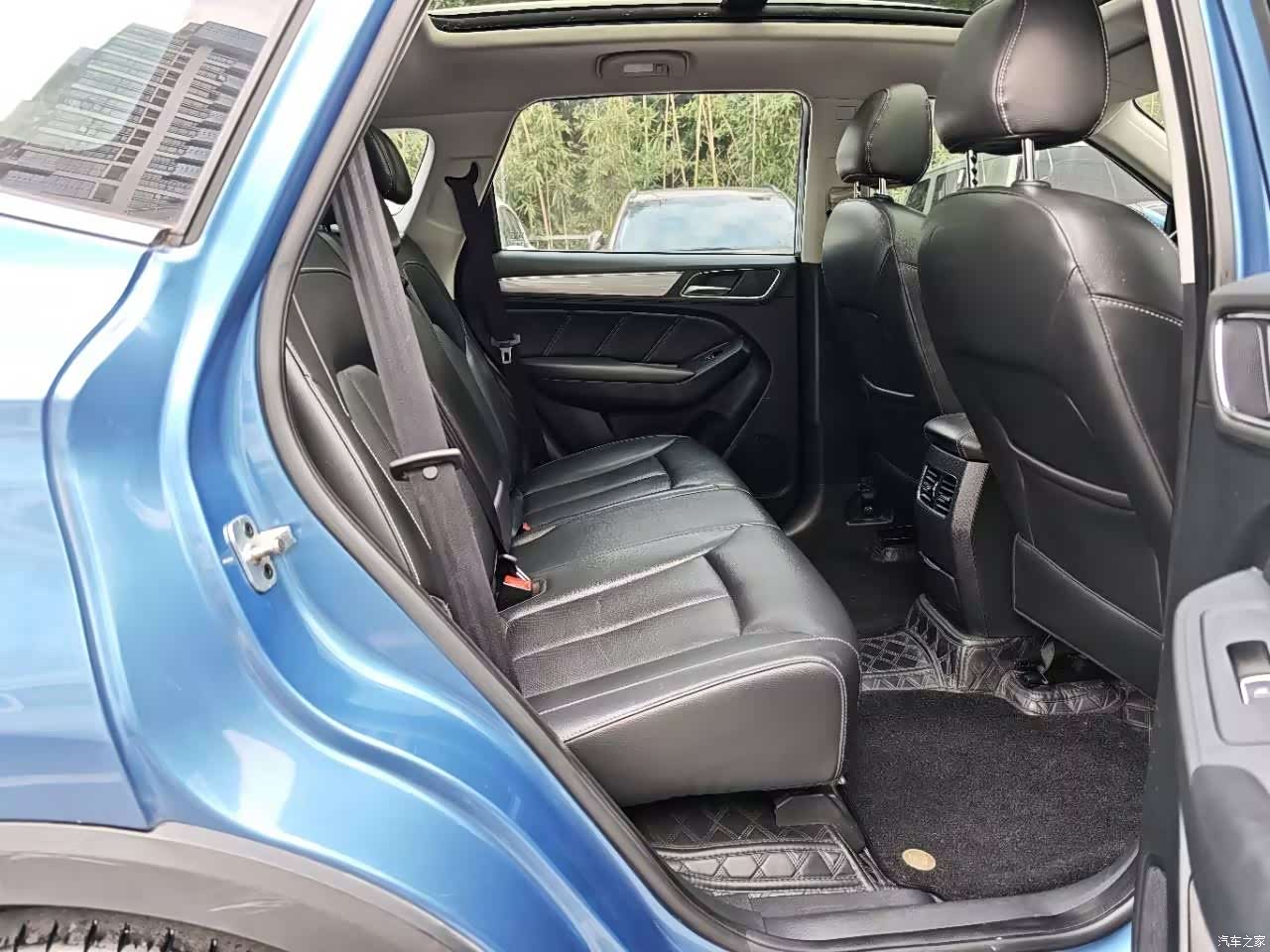 Roewe RX5, 2017 12