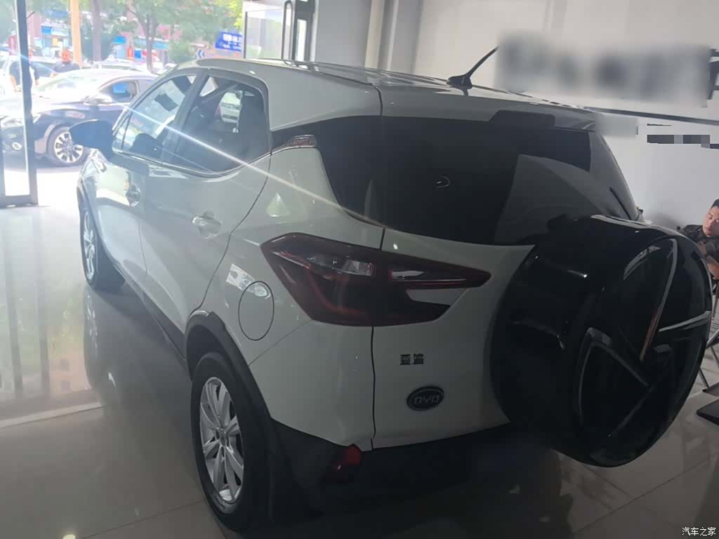 BYD Yuan, 2018 все фото