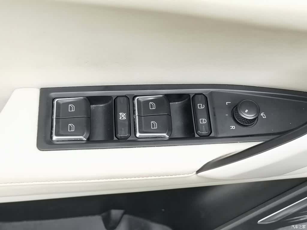 Lynk & Co 02, 2021 9