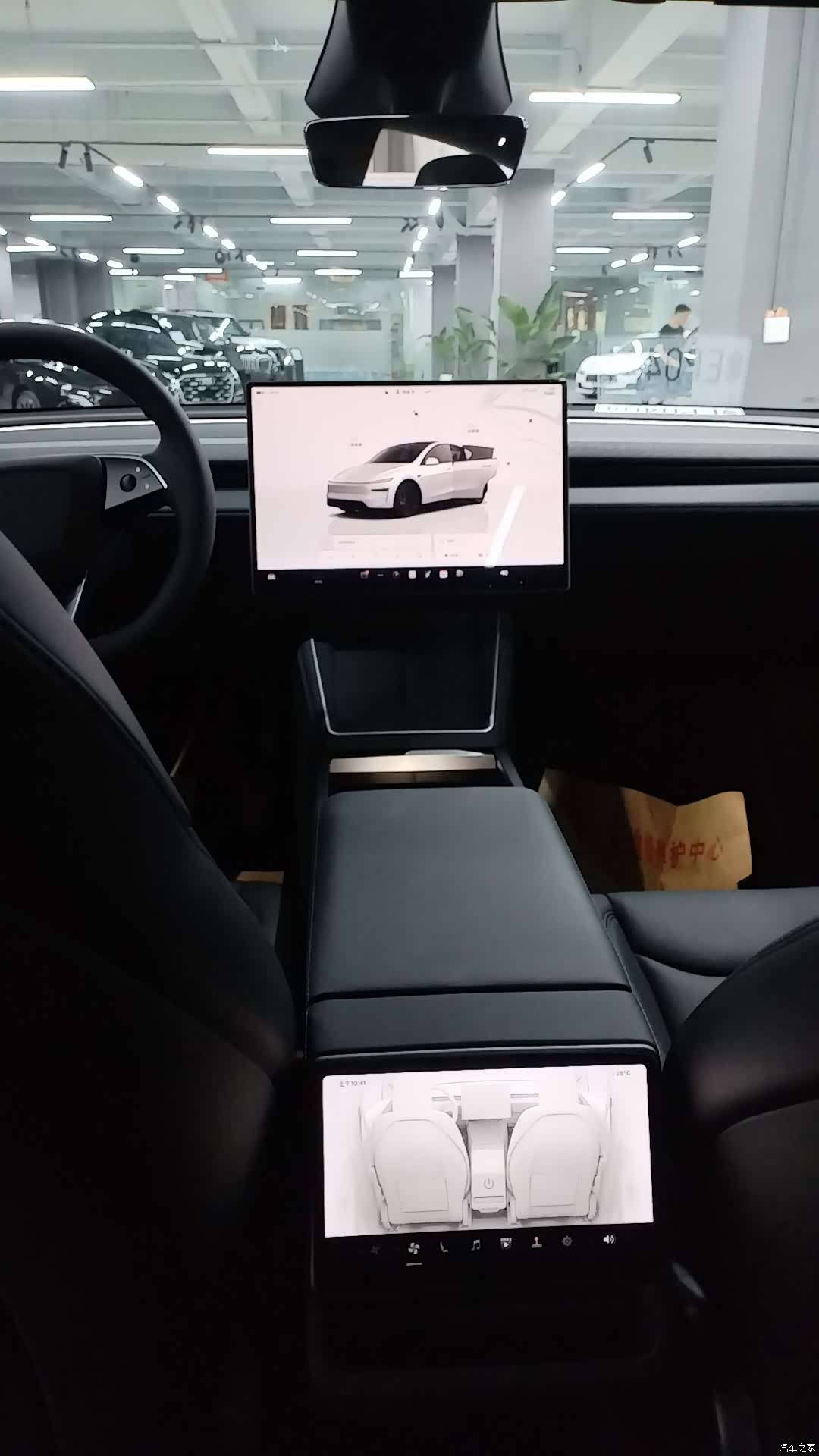 Tesla Model Y, 2026 все фото