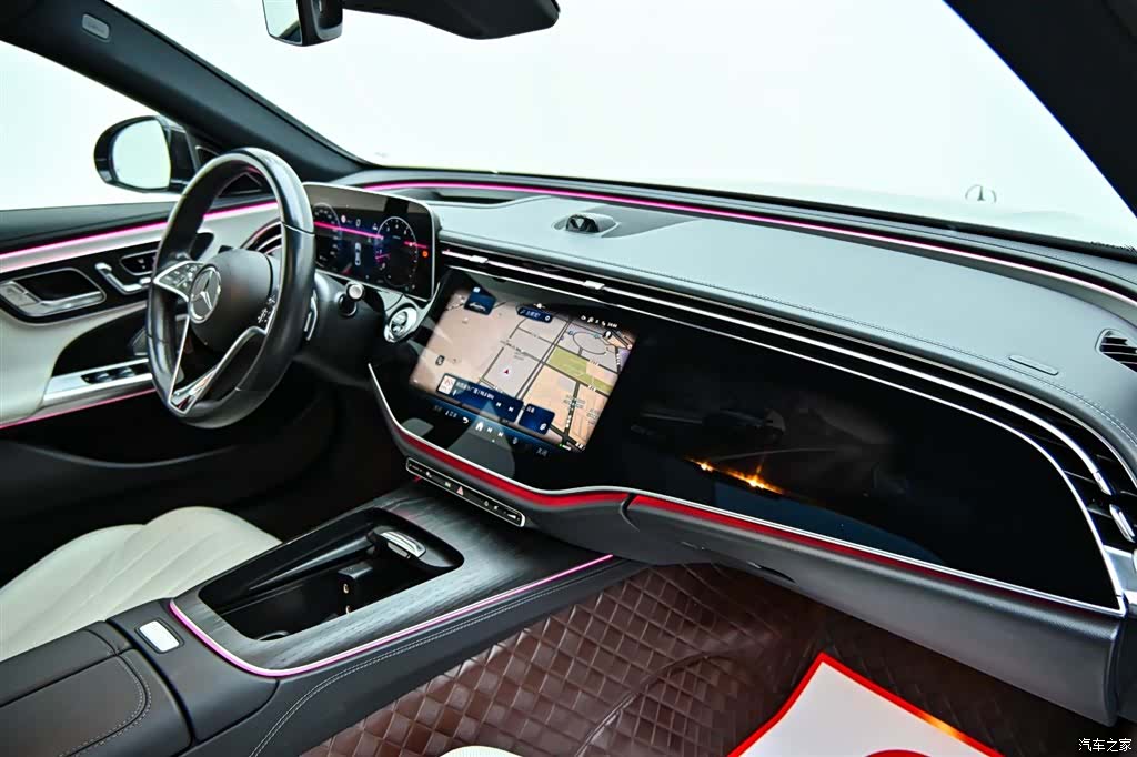 Mercedes-Benz E-Class, 2024 16