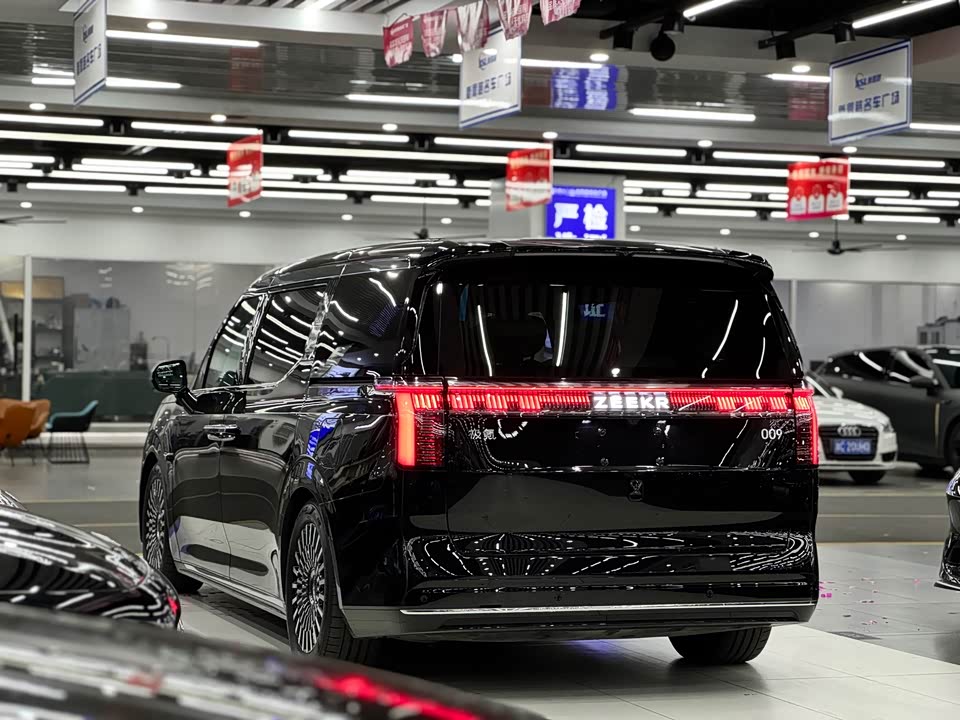 Zeekr 009