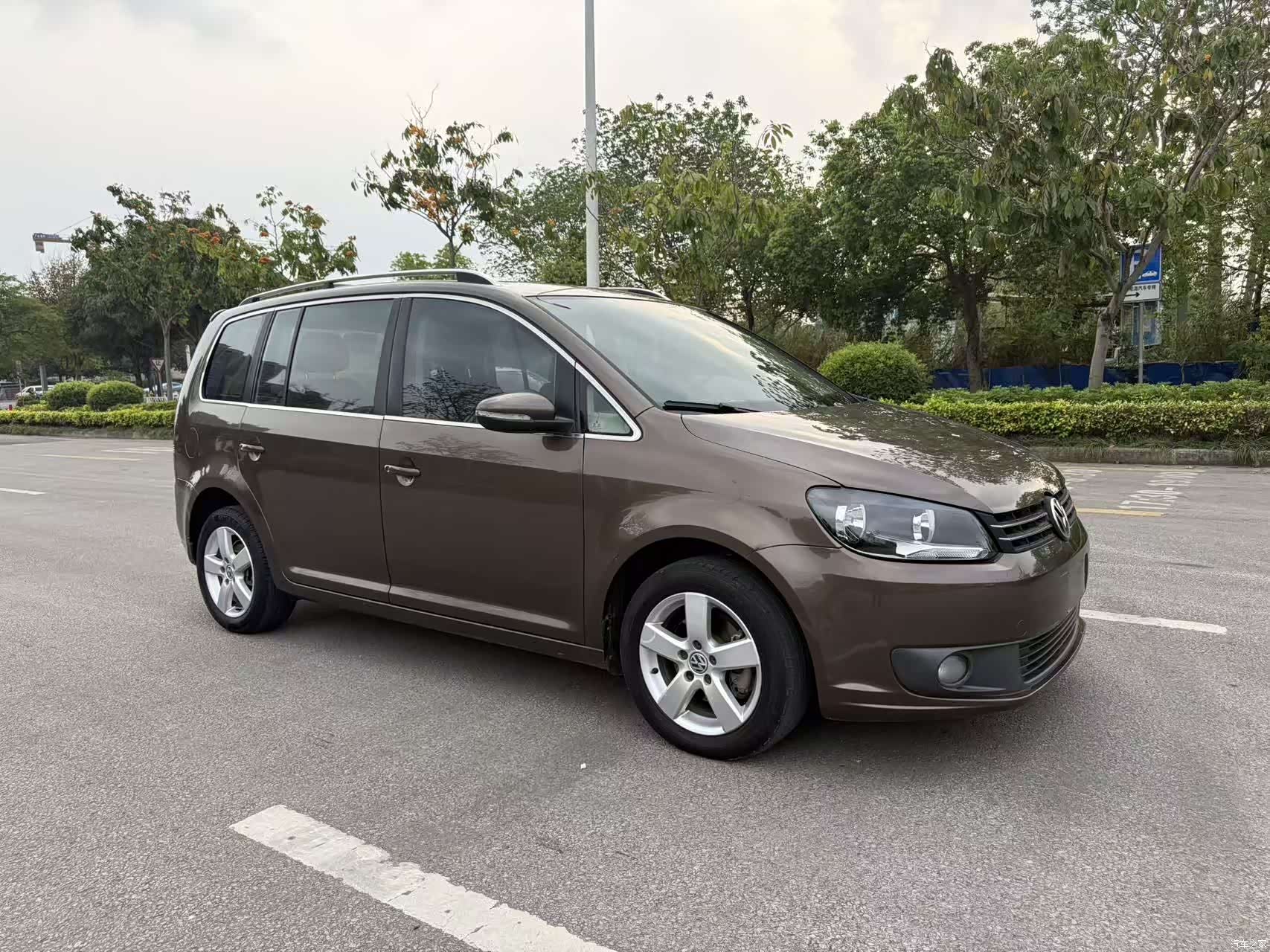 Volkswagen 5, 2014 3