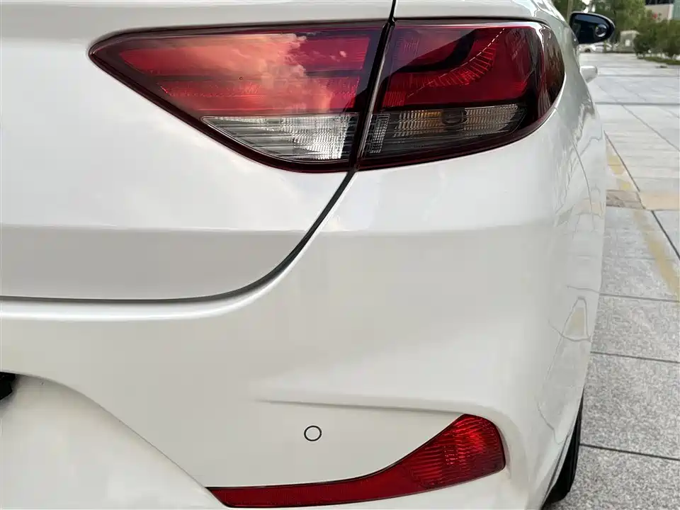 Hyundai Yuedong